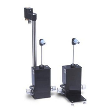Applanation Tonometer